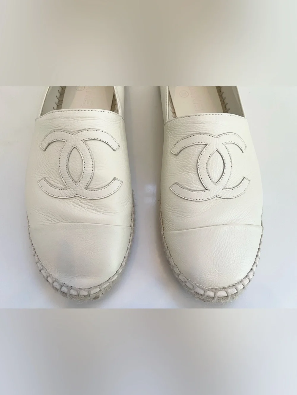 CHANEL Cream Lambskin Leather CC Espadrille Flats